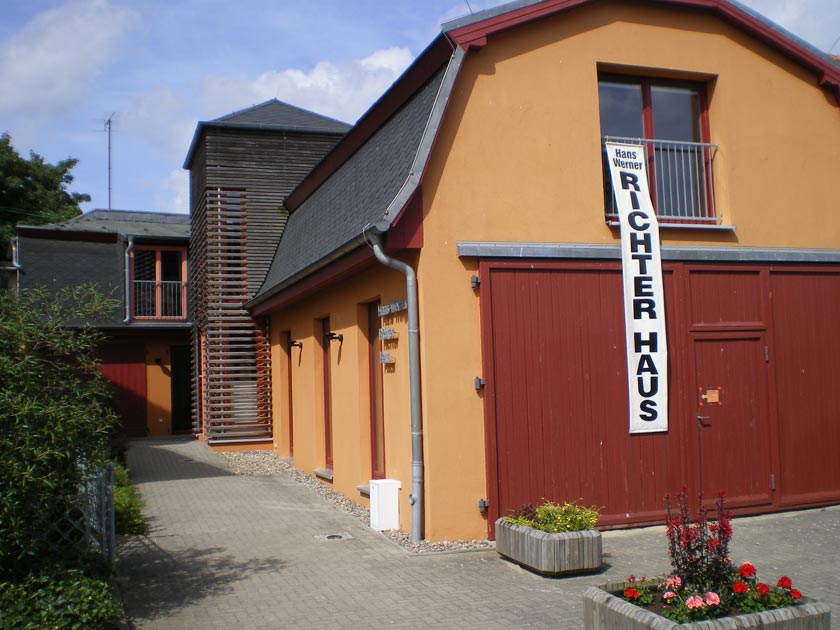 Das Hans-Werner-Richter-Haus in Bansin auf der Insel Usedom - Foto: Hans-Werner-Richter-Haus