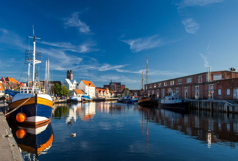 Im neuen Welt-Erbe-Haus in Wismar eröffnet die Welterbeausstellung.