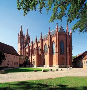 Die Klosteranlage Dobbertin lädt im Rahmen der Kirchen-Kucker- Touren zum Besuch ein, Foto: René Legrand/TMV